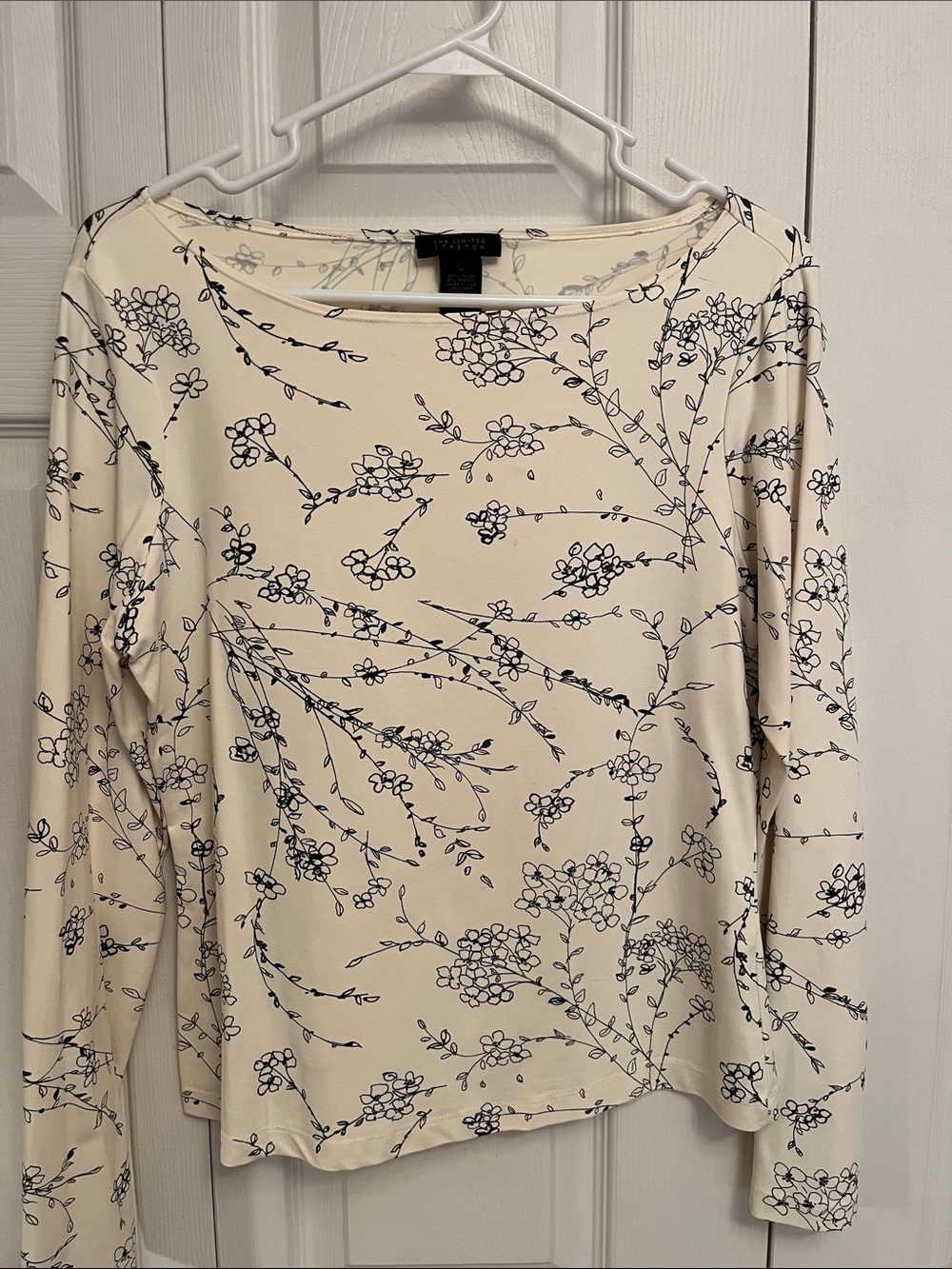 Long-Sleeve Floral Crew Neck Top - Cream with Black Print